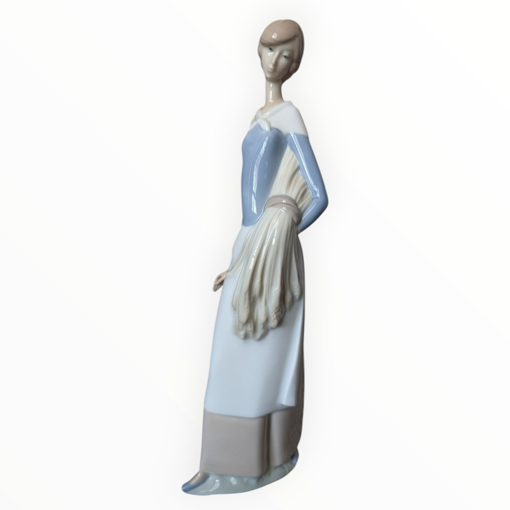 Lladro Nao Girl with Wheat Country Women 1986 89G/M Tall Glossy Vintage Rare 12"
